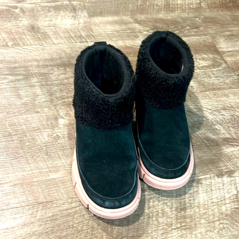 Sorel girls boots